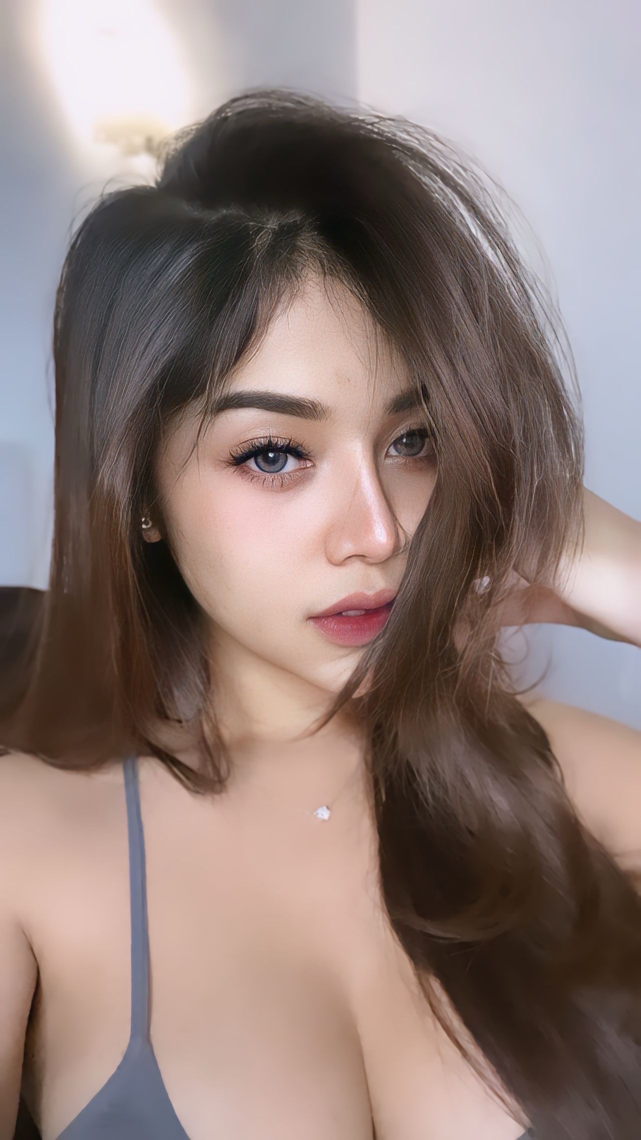 LUX Pinky